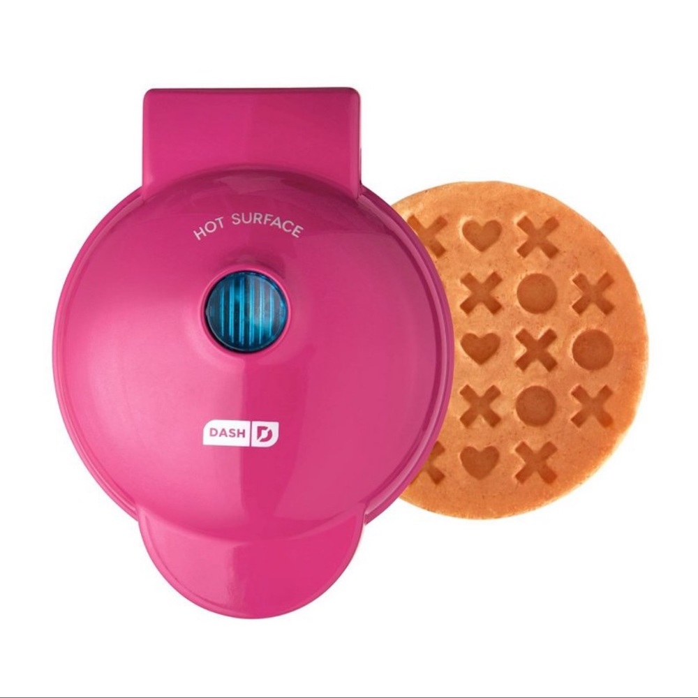 Dash XOXO mini waffle maker